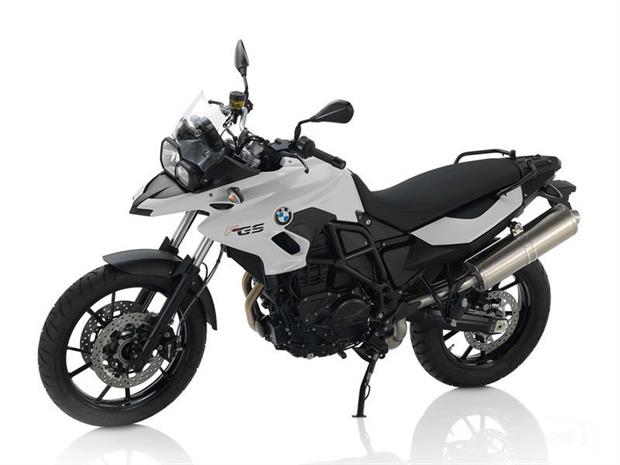 بررسی موتورسیکلت بی ام و F700 GS مدل 2015